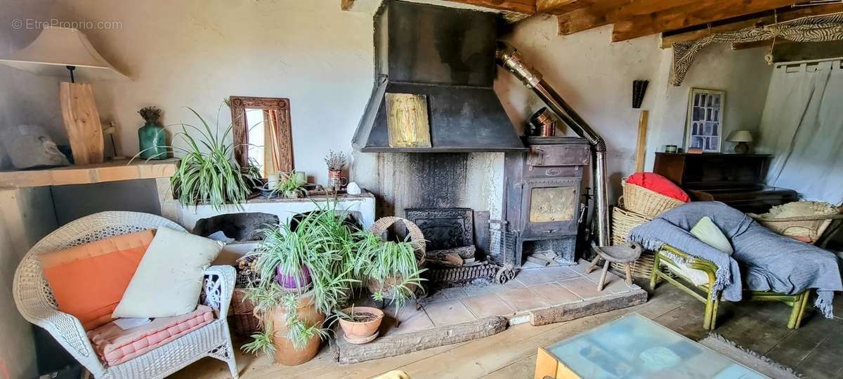 Maison à SAINT-ANDRE-LES-ALPES