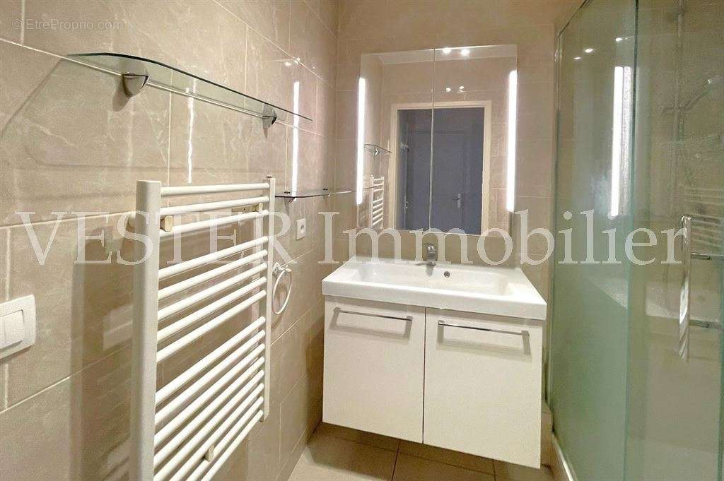 Appartement à NANTERRE