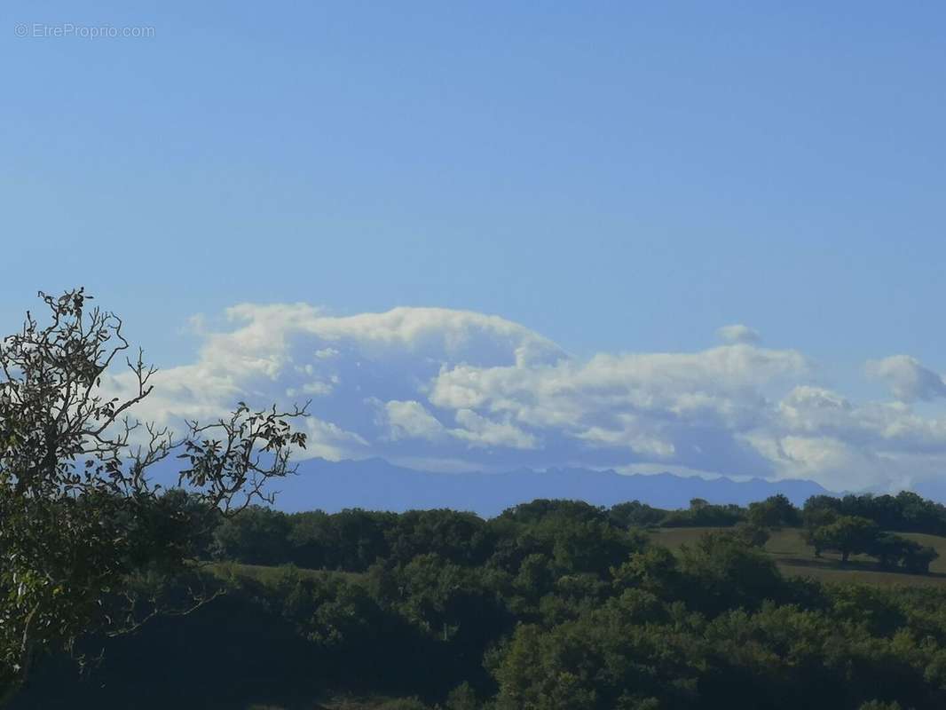 pyrenees across horizon - Maison à CALLIAN