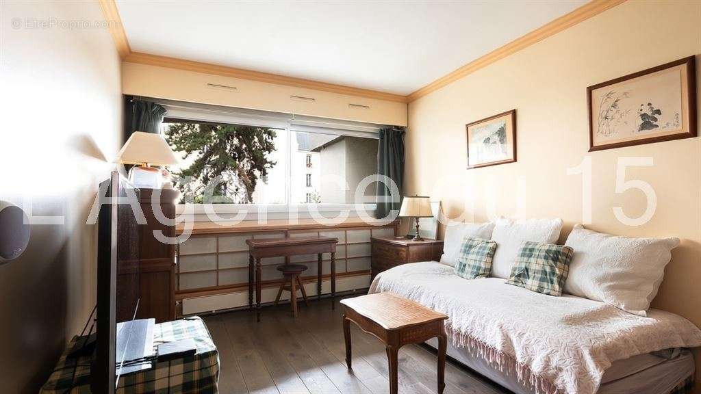 Appartement à PARIS-15E