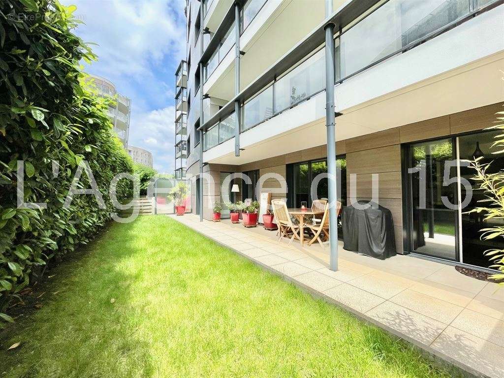 Appartement à ISSY-LES-MOULINEAUX