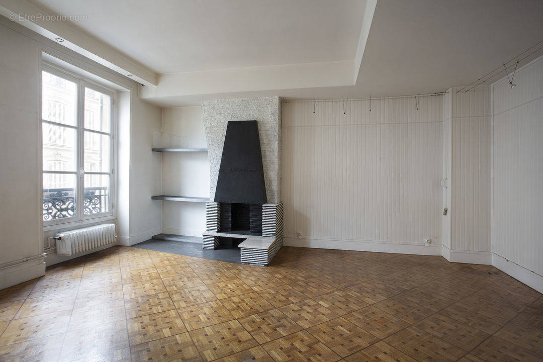 Appartement à PARIS-9E