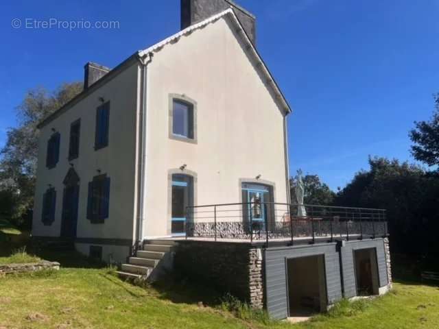 Maison à PONT-DE-BUIS-LES-QUIMERCH