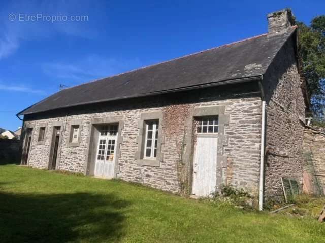 Maison à PONT-DE-BUIS-LES-QUIMERCH