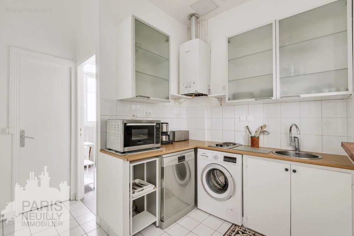 Appartement à PARIS-17E