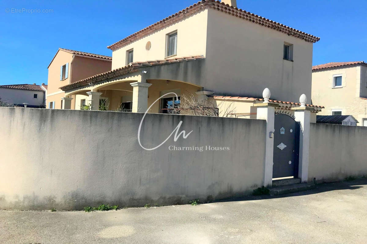 Maison à ARLES