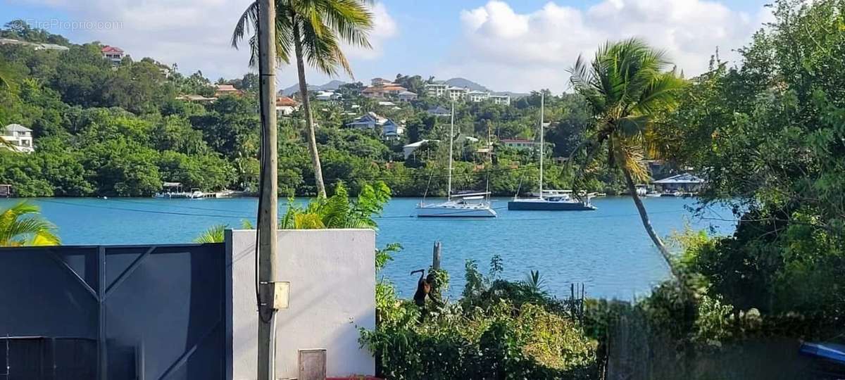 Appartement à LES TROIS-ILETS