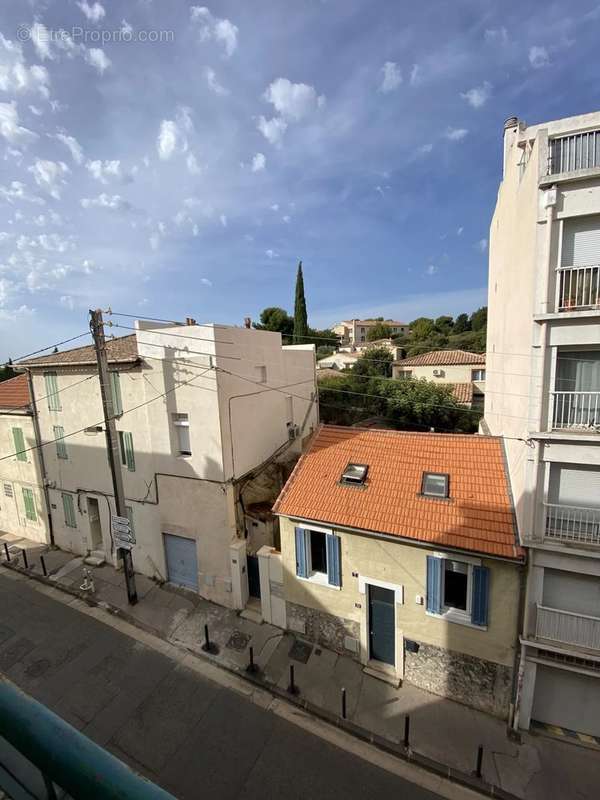 Appartement à MARSEILLE-4E