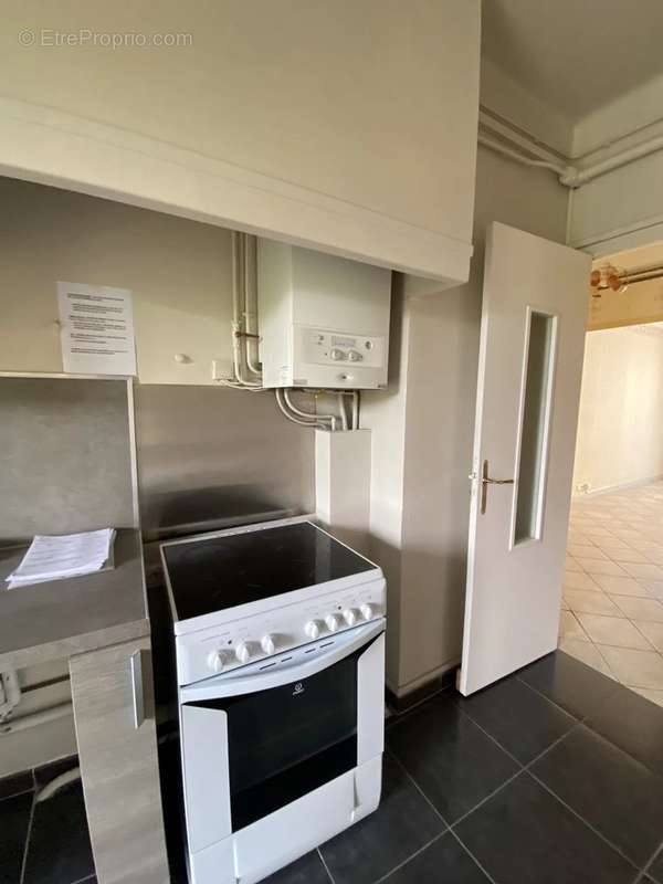 Appartement à MARSEILLE-4E