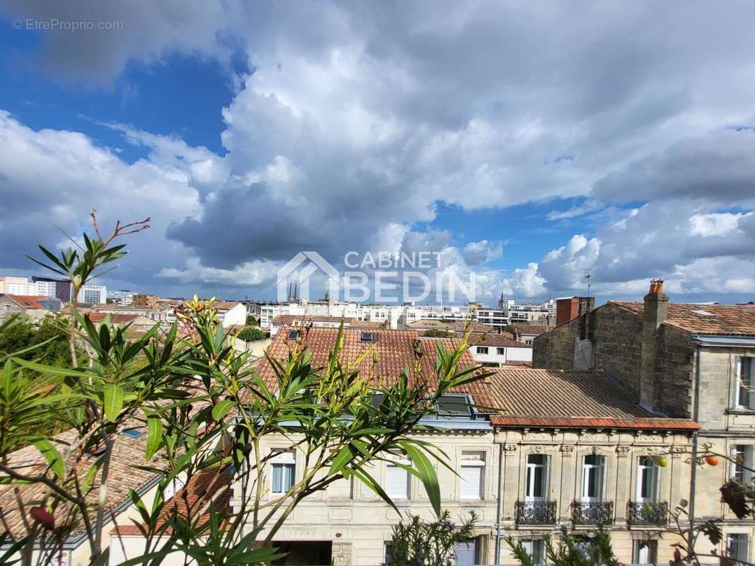 Appartement à BORDEAUX