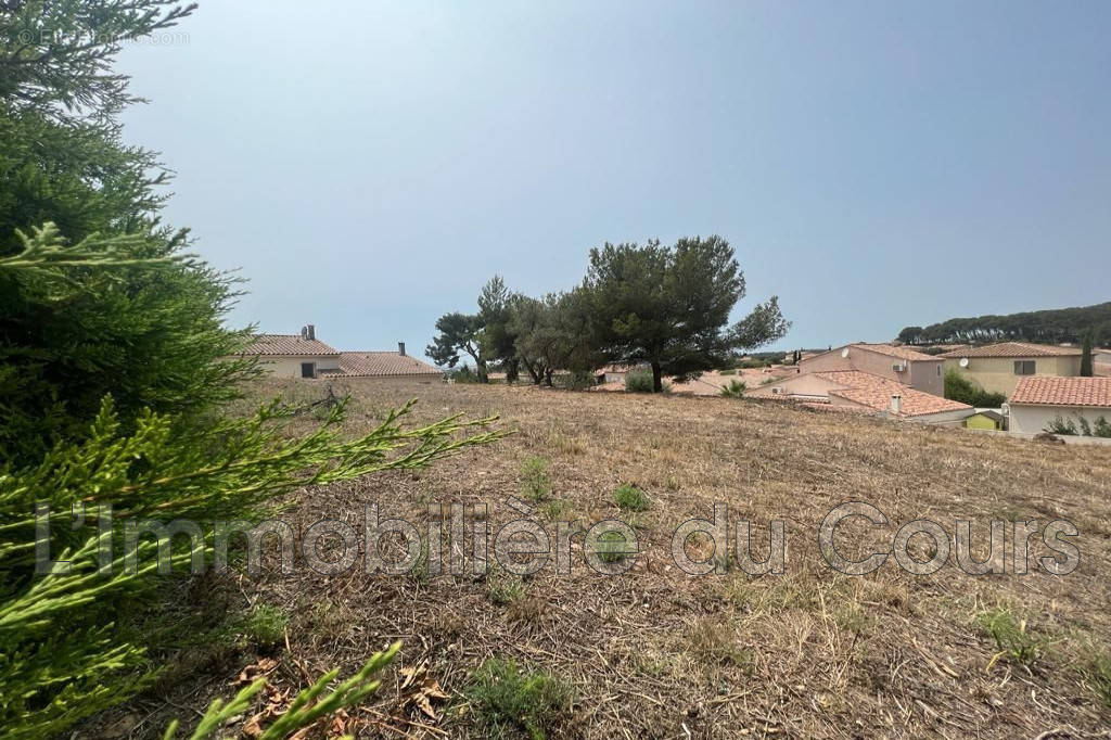 Terrain à MARTIGUES