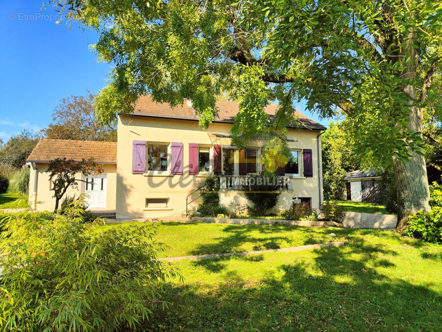 Maison à ECUELLES