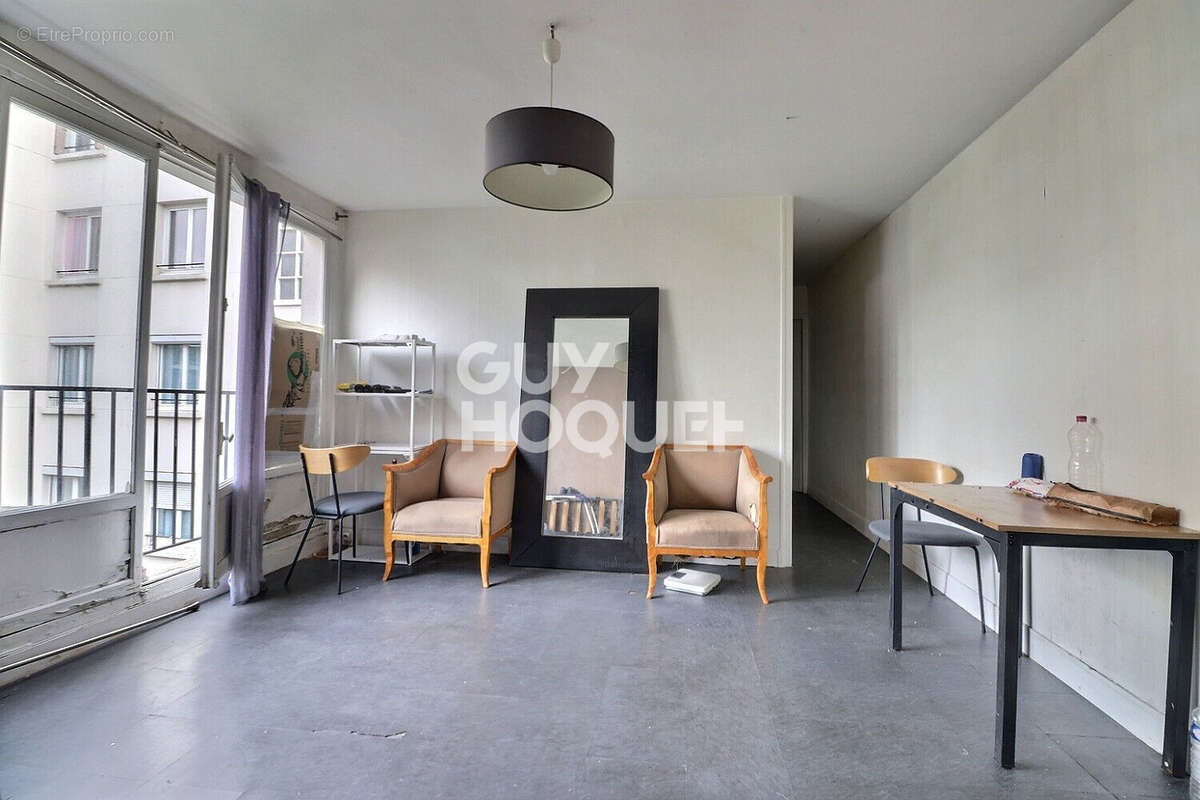 Appartement à AUBERVILLIERS