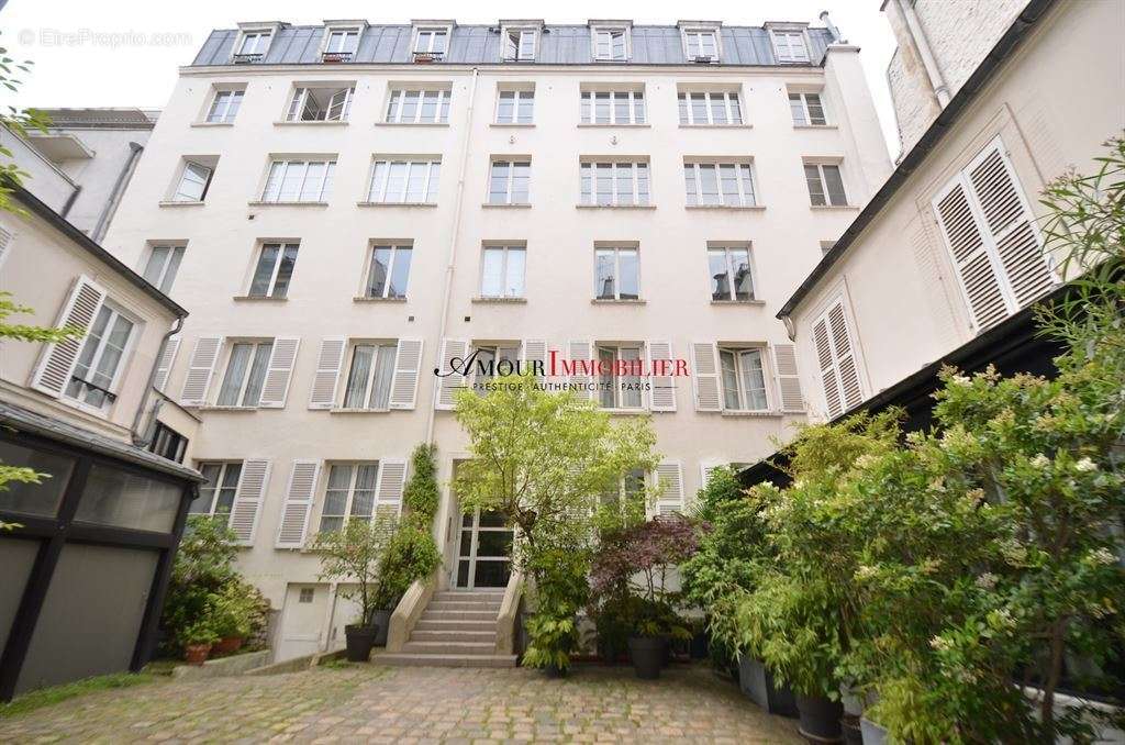 Appartement à PARIS-12E