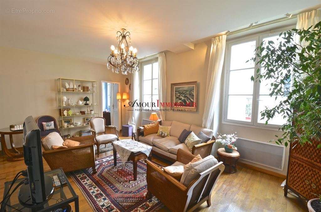 Appartement à PARIS-12E