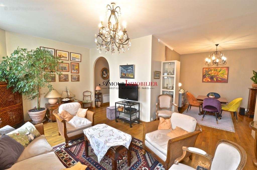 Appartement à PARIS-12E