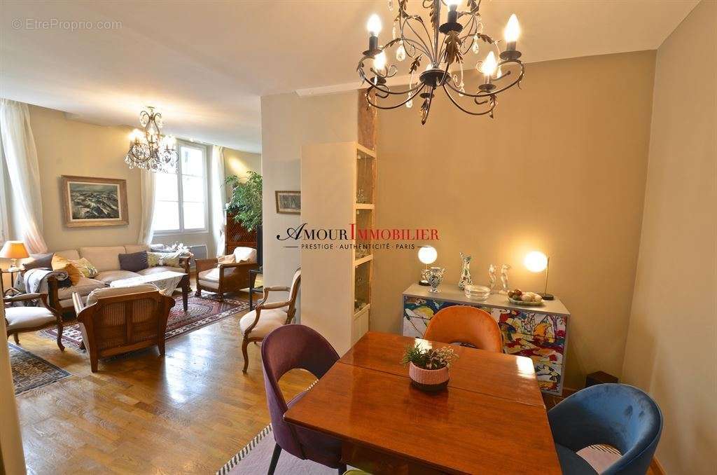 Appartement à PARIS-12E