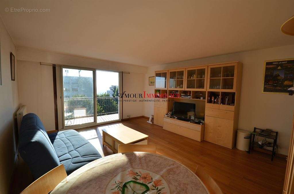 Appartement à SURESNES