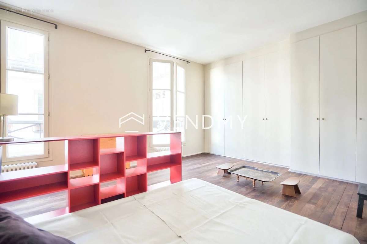 Appartement à PARIS-3E