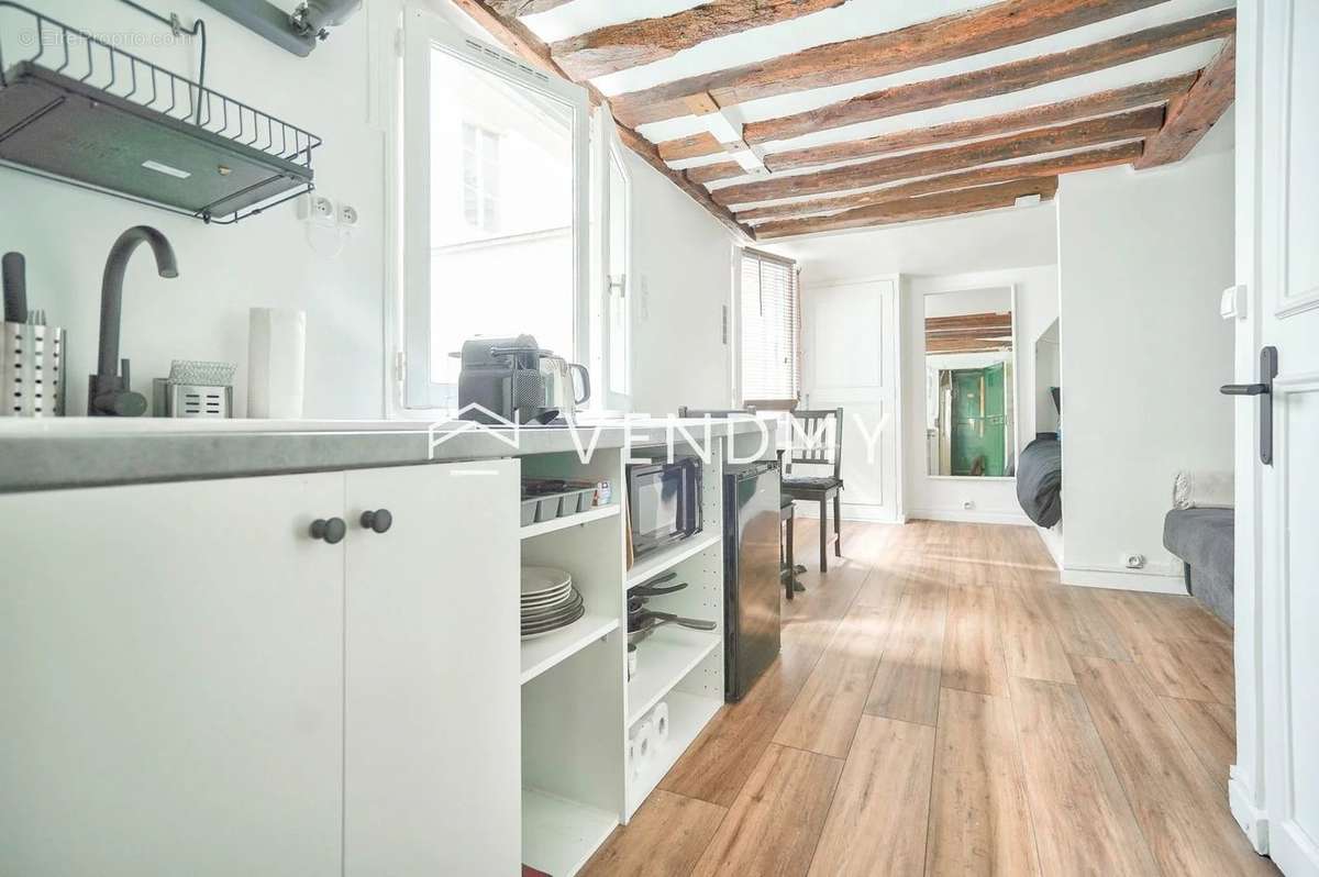 Appartement à PARIS-3E