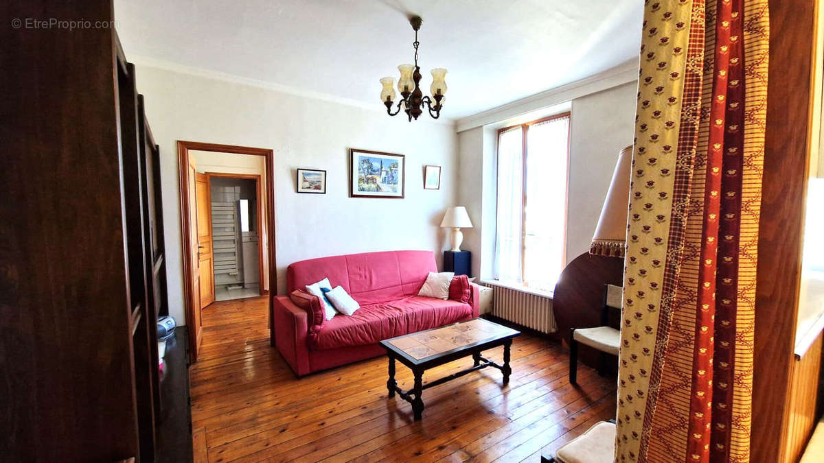 Appartement à CORBEIL-ESSONNES