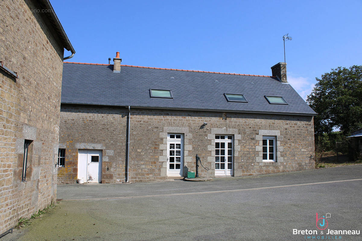 Maison à SAINT-MARS-SUR-LA-FUTAIE