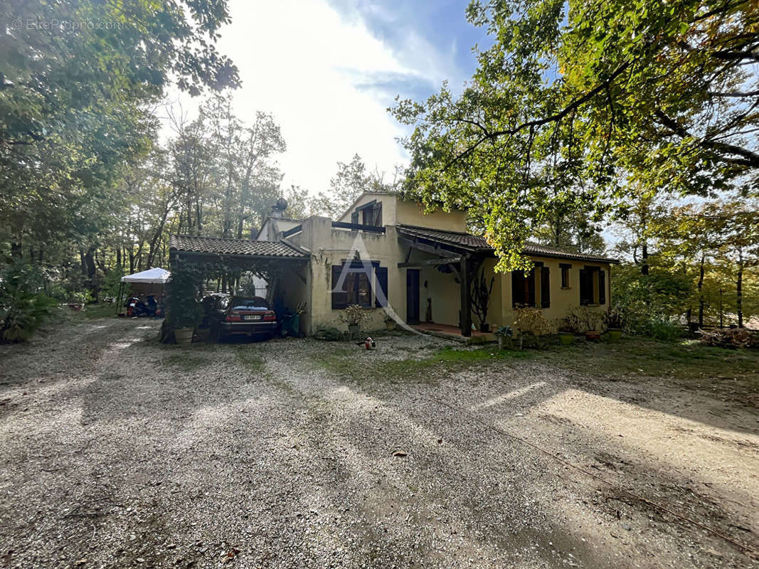 Maison à VACQUIERS