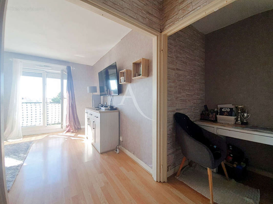 Appartement à LES MUREAUX