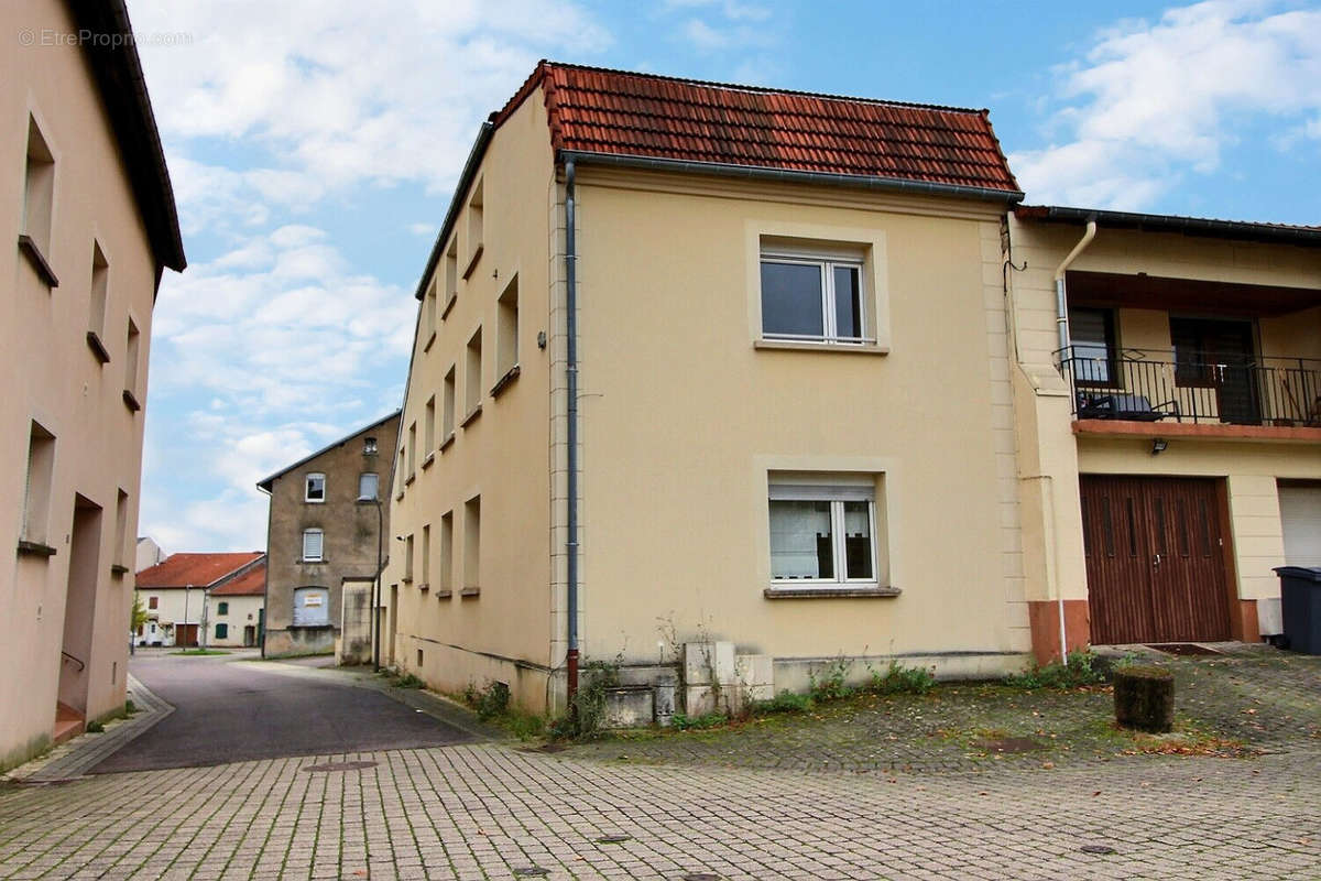 Appartement à VALMONT