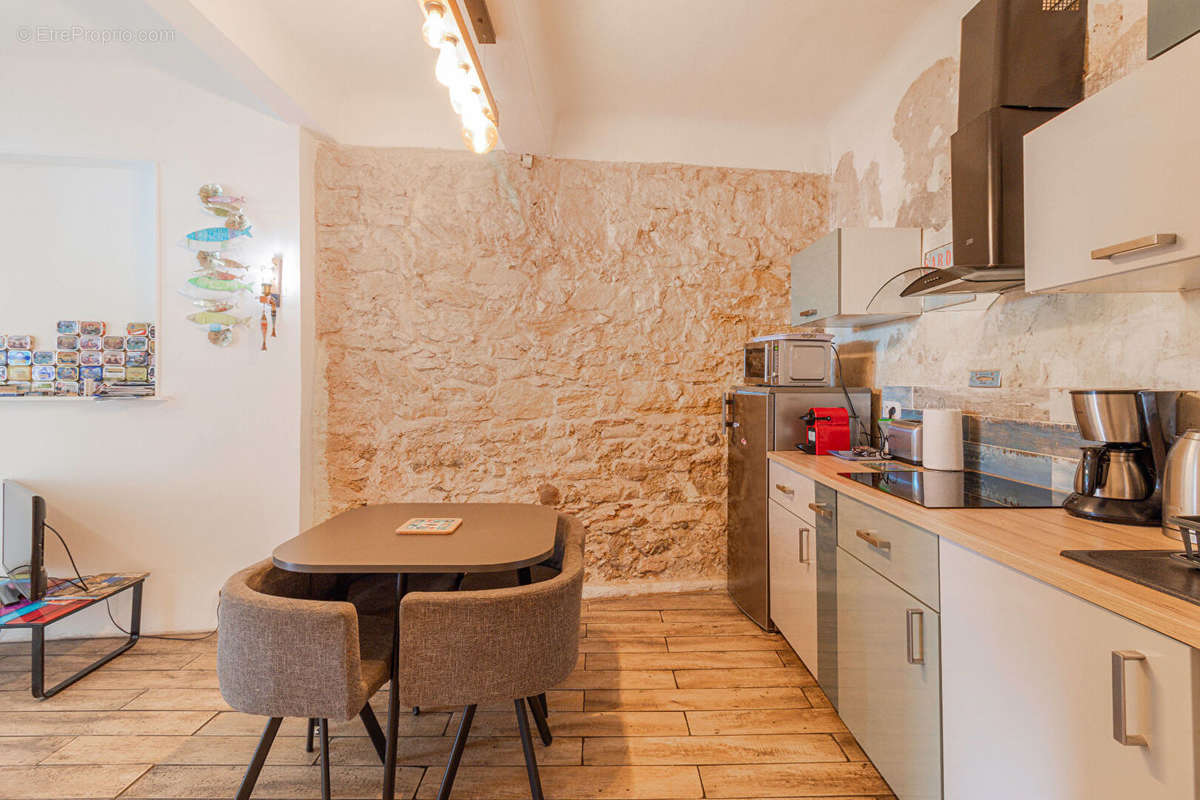 Appartement à MARSEILLE-2E