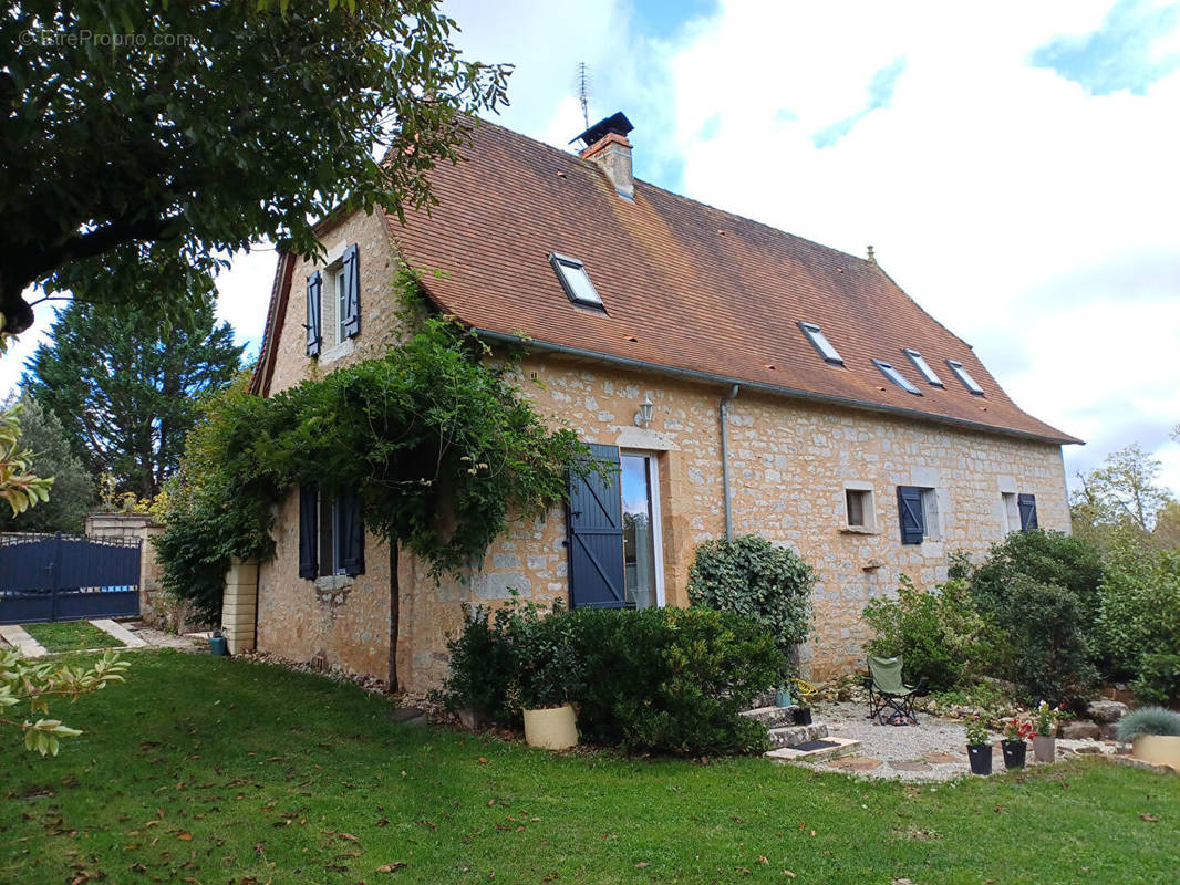 Maison à LIVERNON