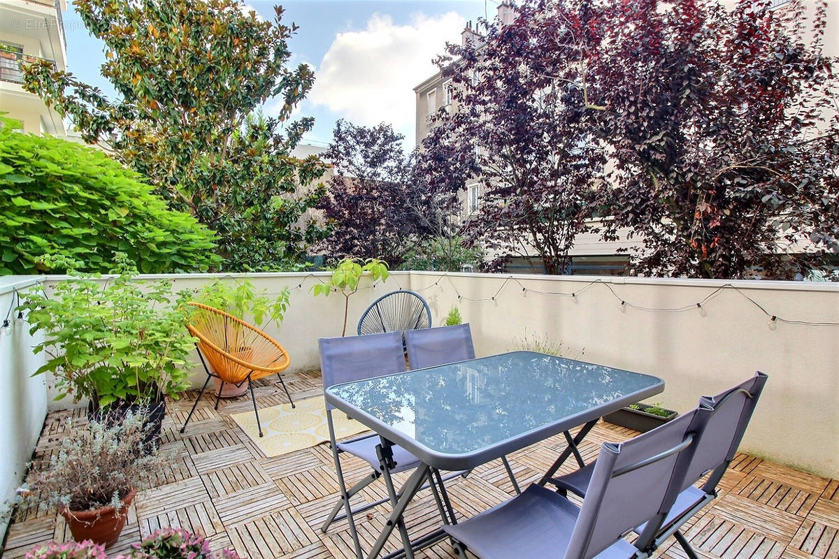 Appartement à SURESNES