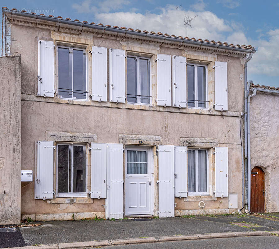 Maison à LA ROCHELLE