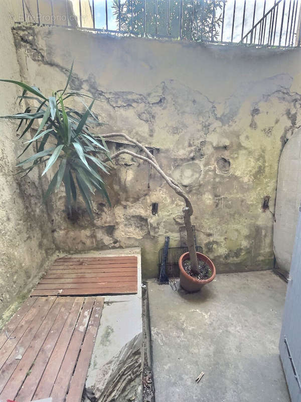 Appartement à MARSEILLE-3E