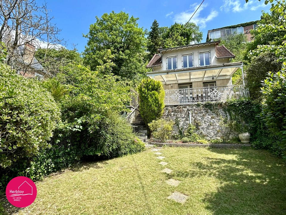 Maison à LA FRETTE-SUR-SEINE