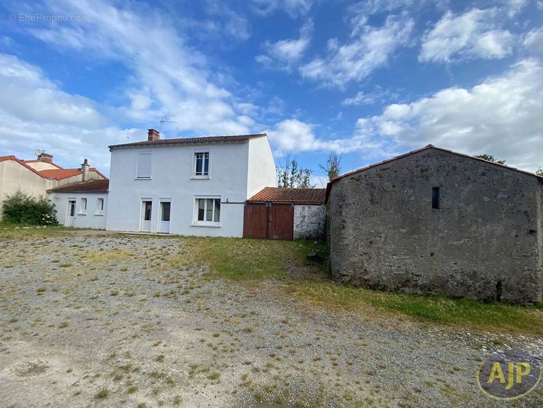 Maison à SAINTE-PAZANNE