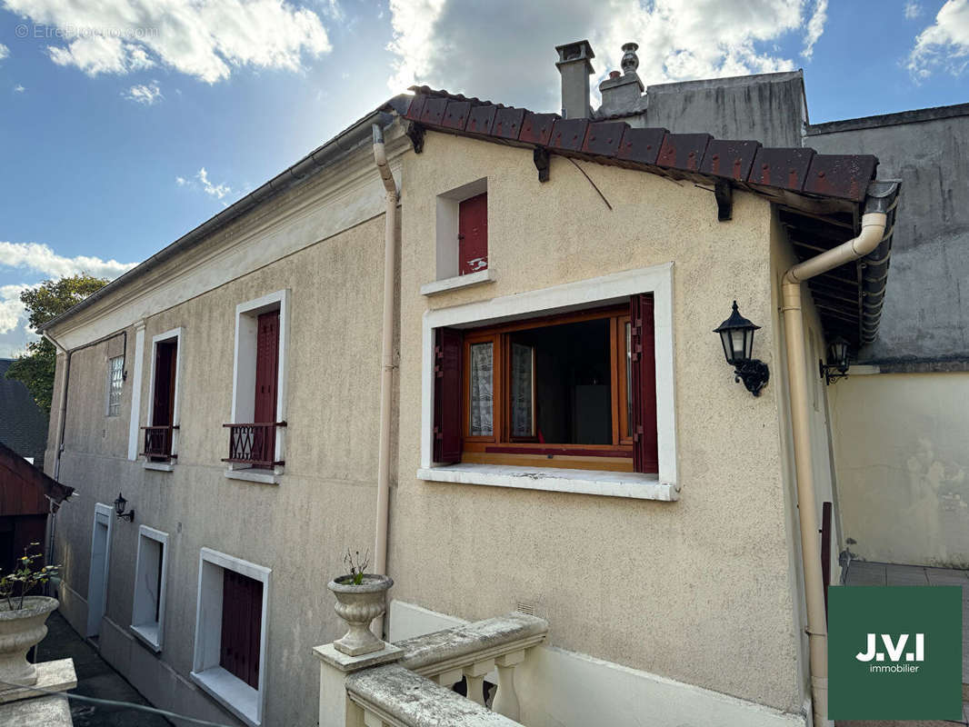 Maison à MONTMORENCY