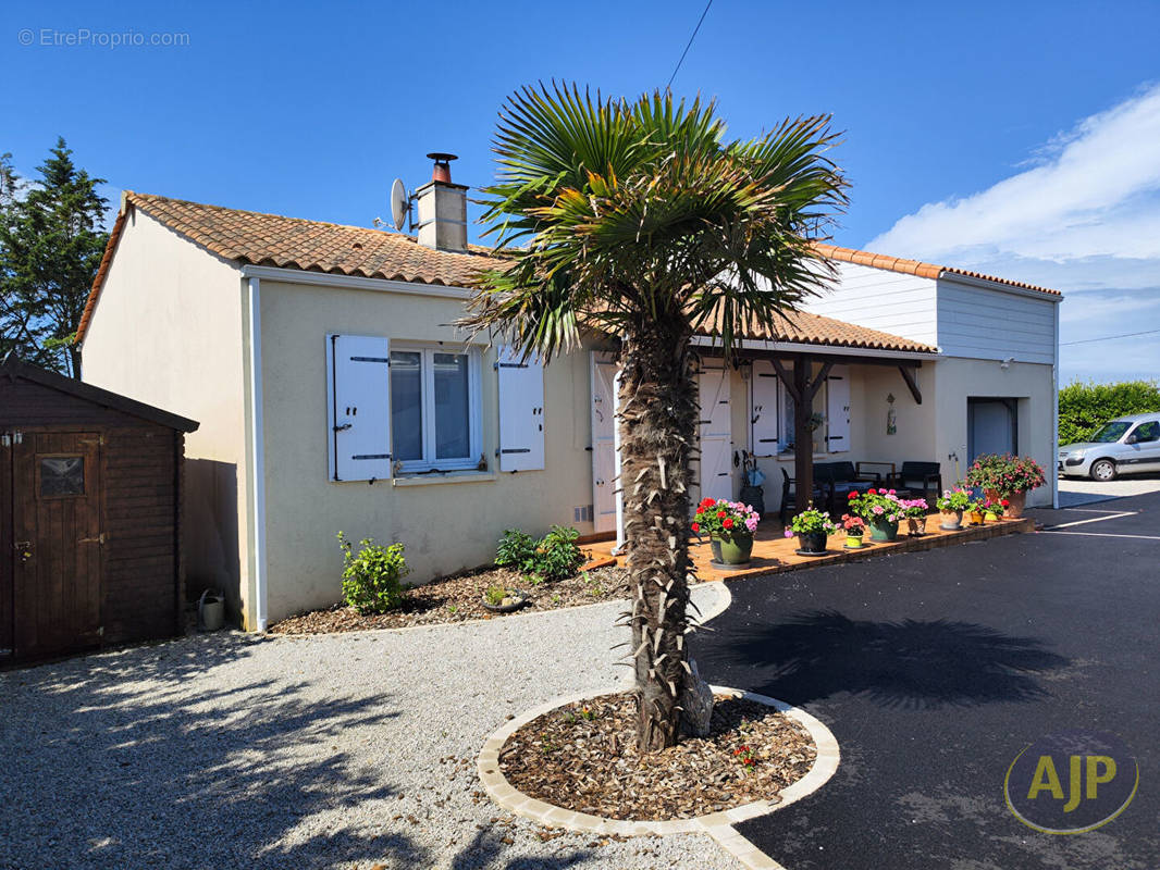 Maison à L&#039;AIGUILLON-SUR-MER