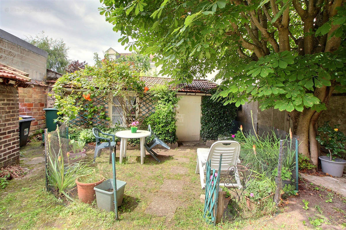 Appartement à VERNEUIL-SUR-SEINE