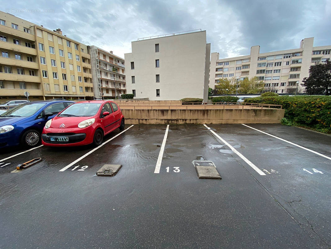 Parking à DIJON