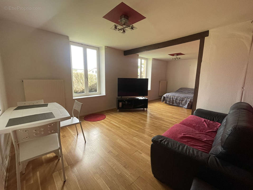 Appartement à ARS-SUR-MOSELLE