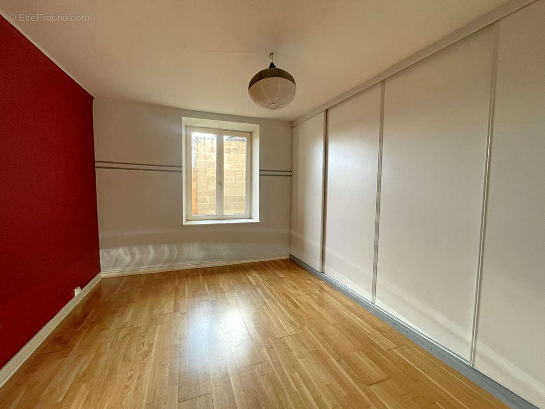 Appartement à ARS-SUR-MOSELLE