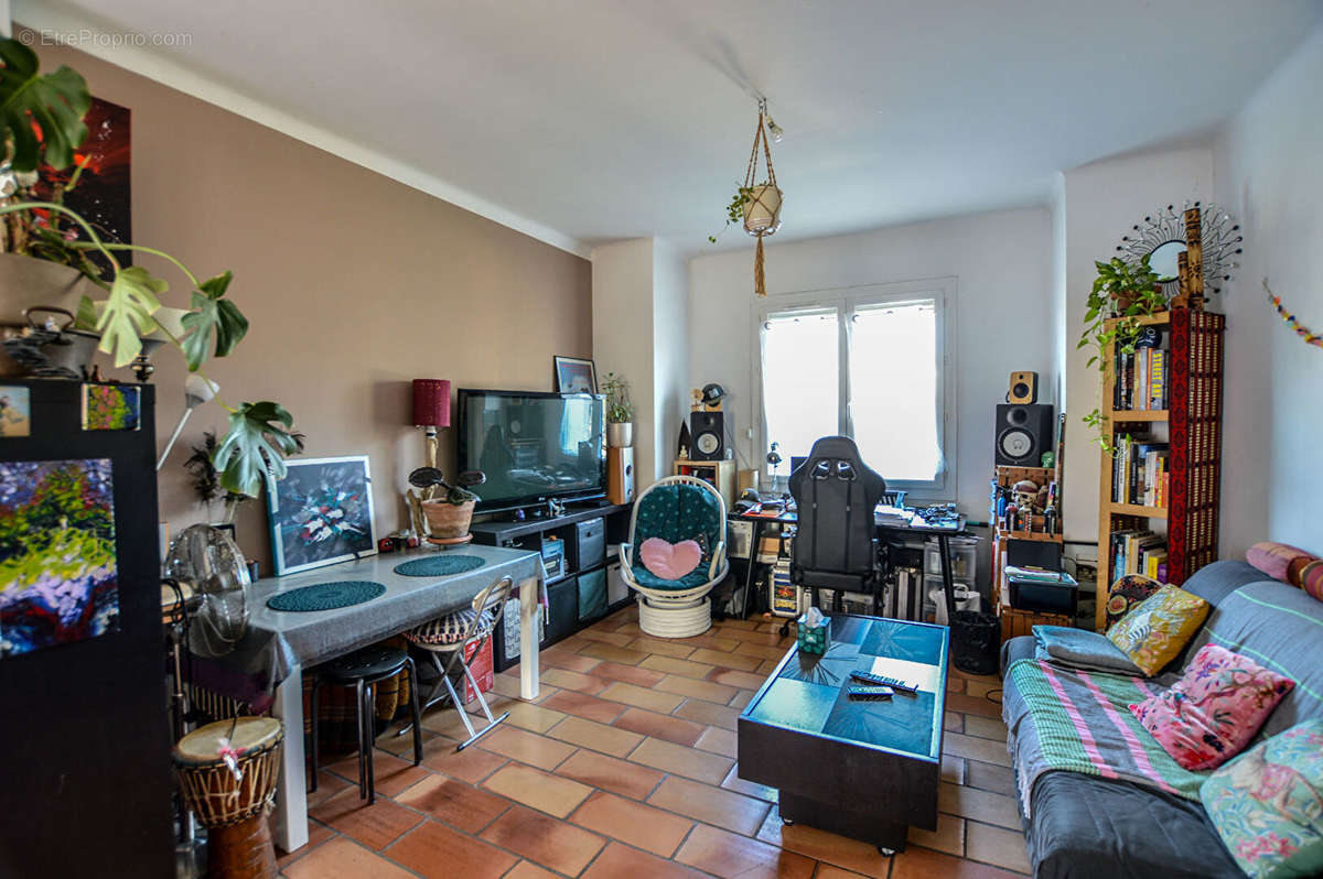 Appartement à MARSEILLE-12E