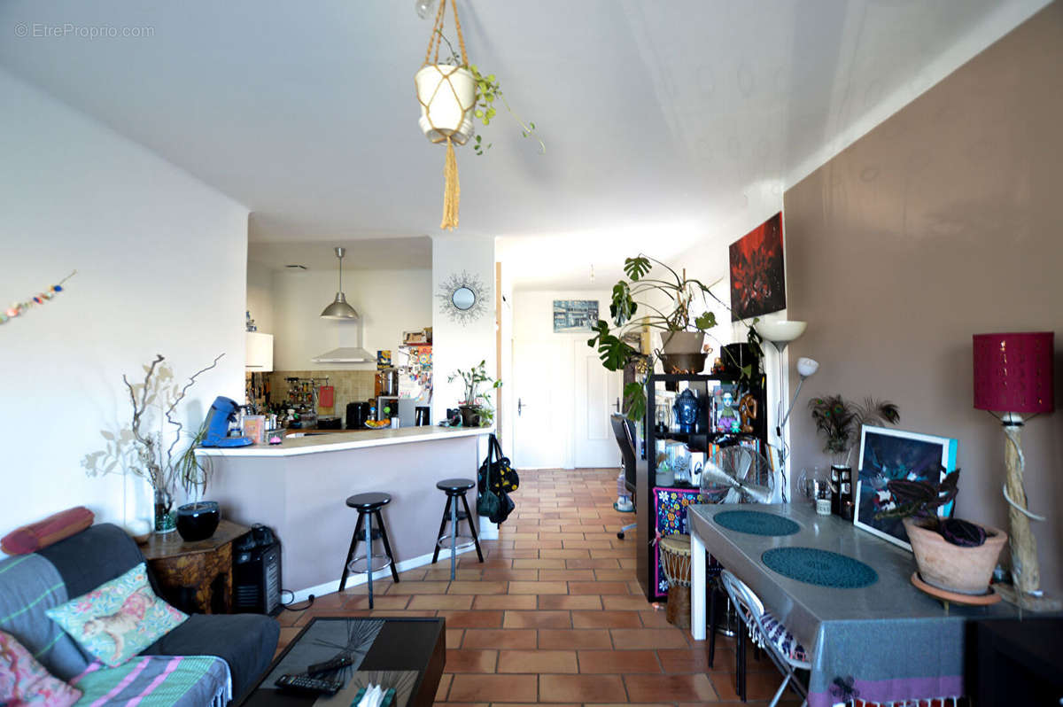 Appartement à MARSEILLE-12E