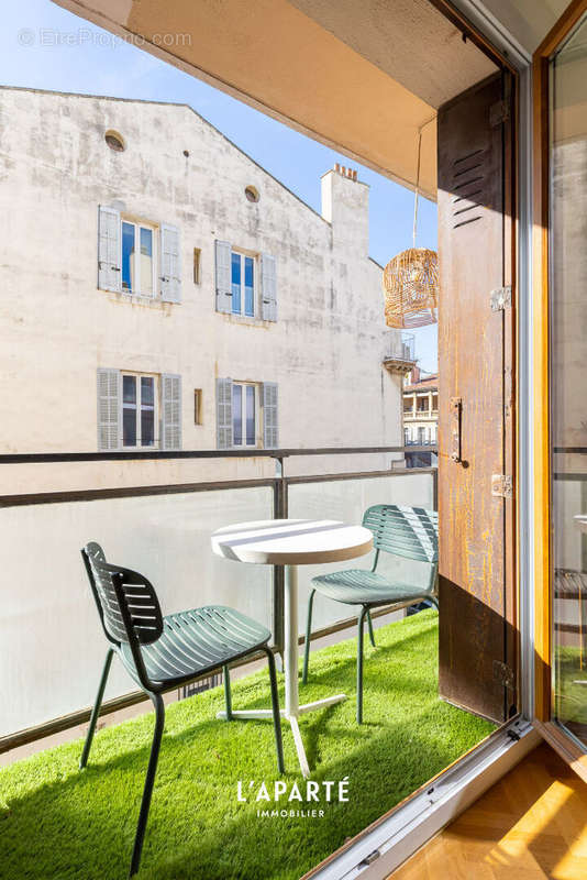 Appartement à MARSEILLE-6E