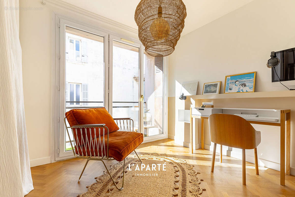 Appartement à MARSEILLE-6E