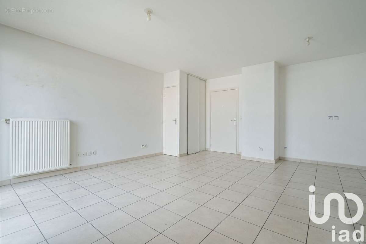 Photo 7 - Appartement à VENISSIEUX