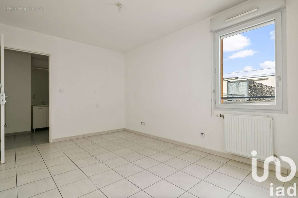 Photo 8 - Appartement à VENISSIEUX