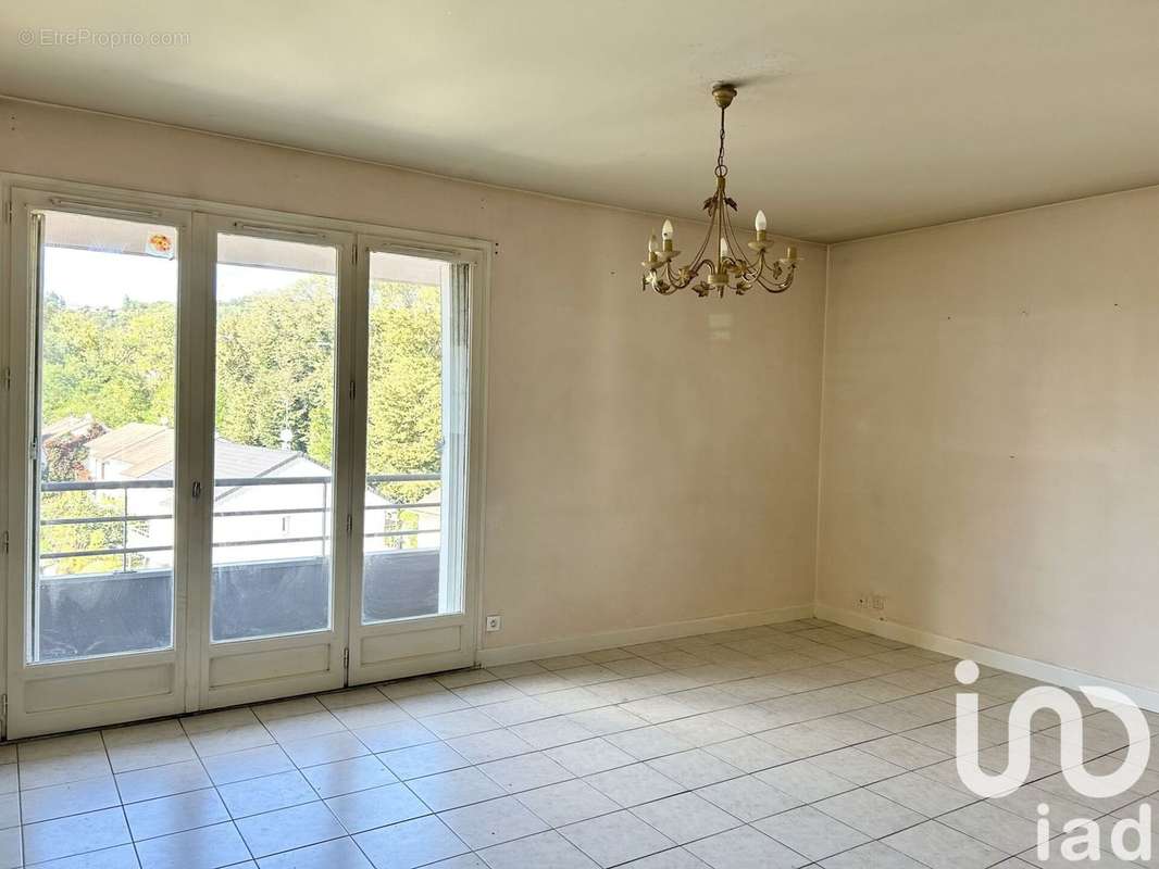 Photo 3 - Appartement à BRIVE-LA-GAILLARDE