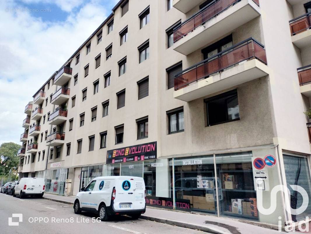 Photo 1 - Appartement à VILLEURBANNE